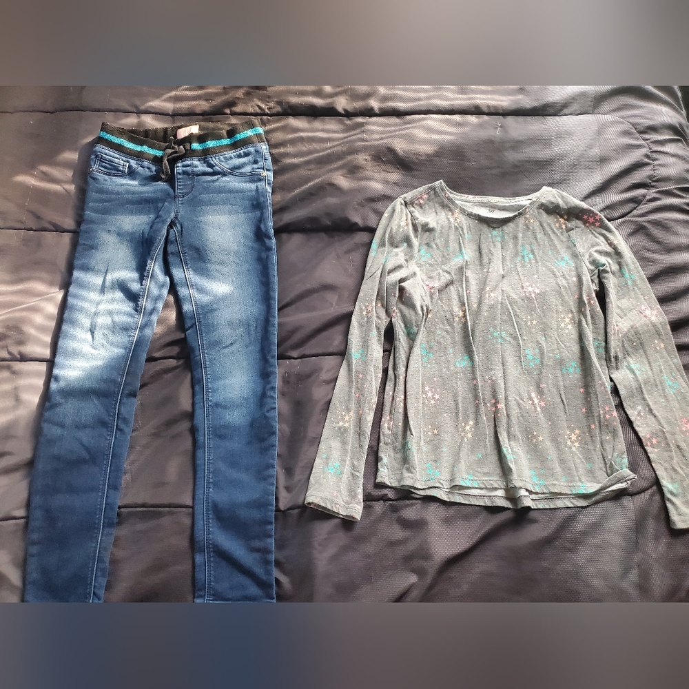 girl 10 skinny jeans and graphic long sleeve tee